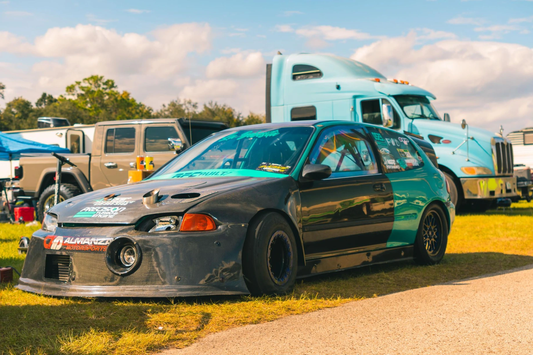 Honda Civic modificado para carreras exhibido en Puerto Rico